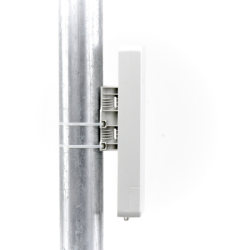 ePMP Force 300-13L Suscriptor de multipunto para zonas con alta interferencia, 4920-5970 MHz, Wave 2, Baja latencia, antena de 13 dBi , hasta 400 Mbps