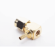 Conector SMA Macho en Ángulo Recto Para RG-174/U, Grupo B, Oro/ Oro/ Teflón.