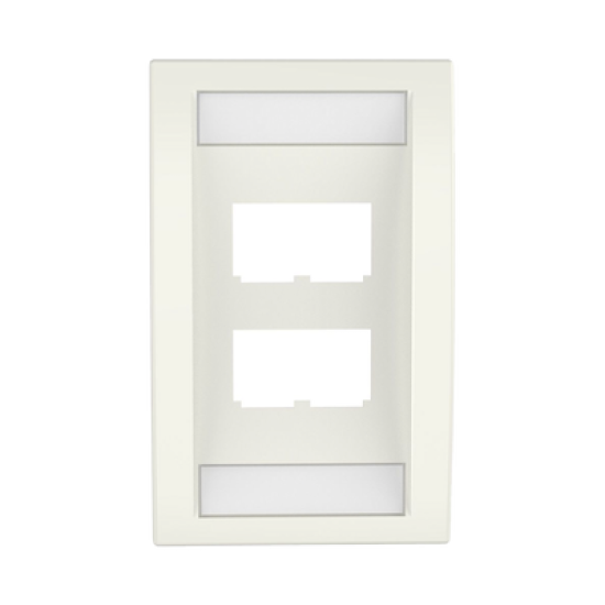 Placa de Pared Vertical Ejecutiva, Salida Para 4 Puertos Mini-Com, Con Espacios Para Etiquetas, Color Blanco Mate