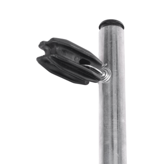 Poste de esquina fabricado en tubo galvanizado con 5 aisladores instalados