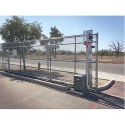 Operador para puertas corredizas de hasta 450 kg y 9 Metros de Longitud / Incluye 6 Metros de Cadena / Equipo de Uso  Continuo