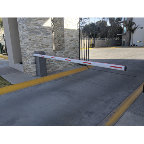 Barrera vehicular derecha / Soporta Brazo de hasta 3 m / Apertura en 1.5 s / Final de Carrera Ajustable por Programación / 