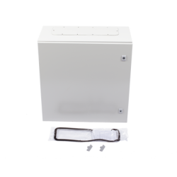 Gabinete de Acero IP66 Uso en Intemperie (600 x 600 x 300 mm) con Placa Trasera Interior Metálica y Compuerta Inferior Atornillable (Incluye Chapa y Llave T).