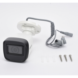 Camara Box IP 4 Megapixel / Serie PRO / DARKFIGHTER / PoE / 12 Vcc o 24 VCA / WDR 120 dB / ONVIF / RS-485 / BLC /  Entrada y Salida de Audio y Alarmas (No Incluye Lente) / Micro SD 