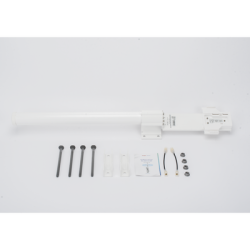 Antena Omnidireccional de 360° AirMetro con 13 dBi en Banda 5Ghz (5150-5850 Mhz) Slant 90° Compatibilidad Multi-Marca para enlaces Multipunto, Conectores SMA Hembra Inverso.