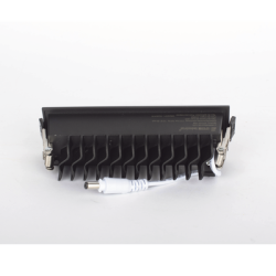 Reflector Empotrable / LUZ Fría /  110 V / 10 W / 750 lúmenes / 50000 hrs / IP20