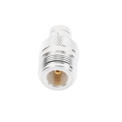 Adaptador en Línea, de Conector N Hembra a BNC Hembra, Plata/ Oro/ Teflón.